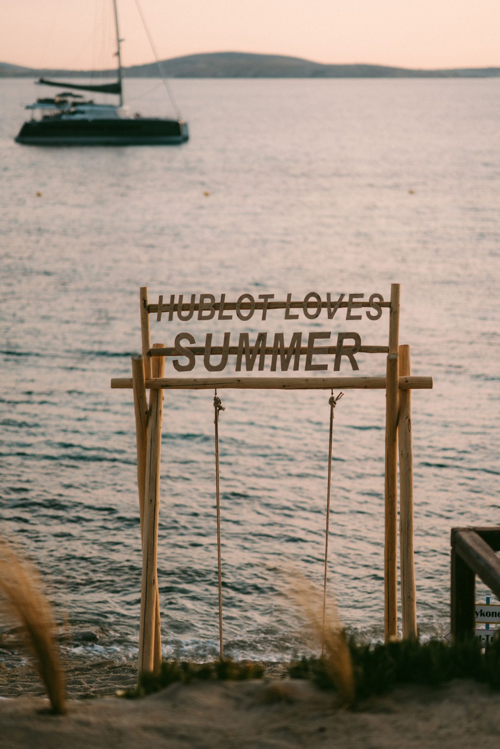 Hublot Loves Summer