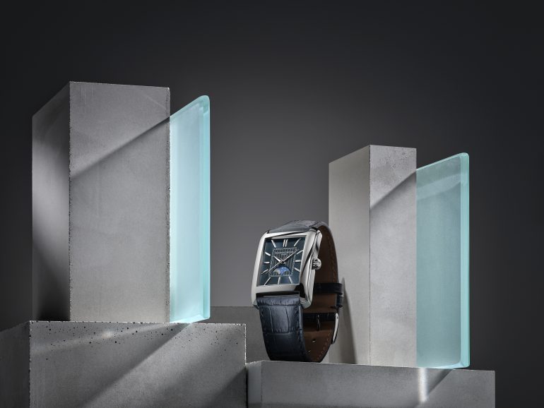 Classics Carrée Moonphase Automatic